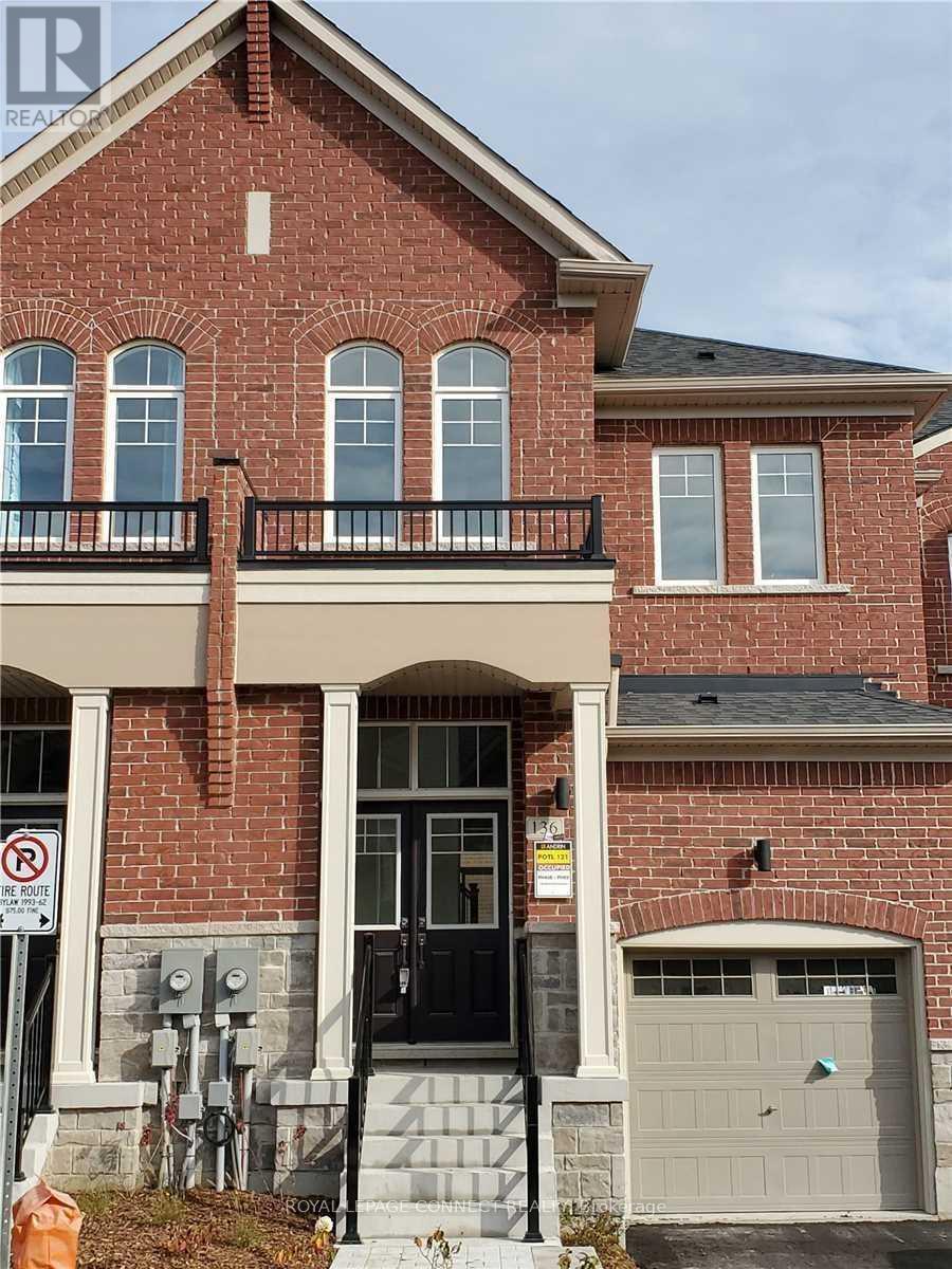 136 KNOTT END CRESCENT, Newmarket, Ontario