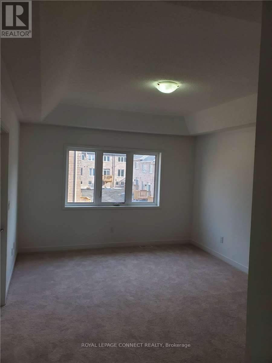 136 Knott End Crescent, Newmarket, Ontario  L3Y 0E4 - Photo 3 - N12693800