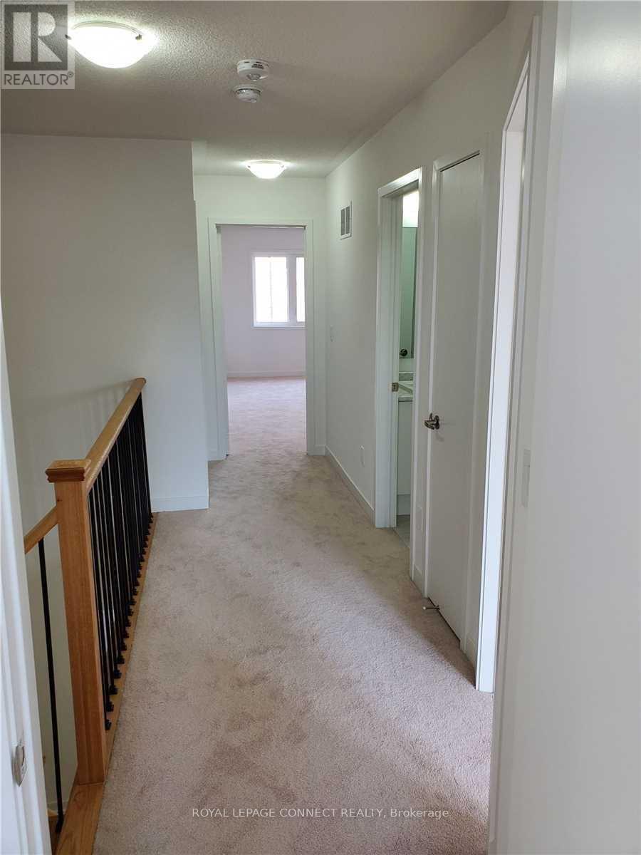 136 Knott End Crescent, Newmarket, Ontario  L3Y 0E4 - Photo 7 - N12693800