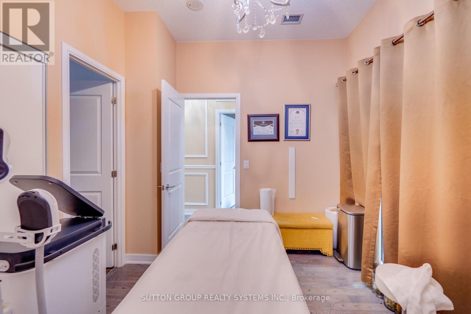 Sw-105 - 9191 Yonge Street, Richmond Hill (Langstaff), Ontario  L4C 1H7 - Photo 10 - N12693840