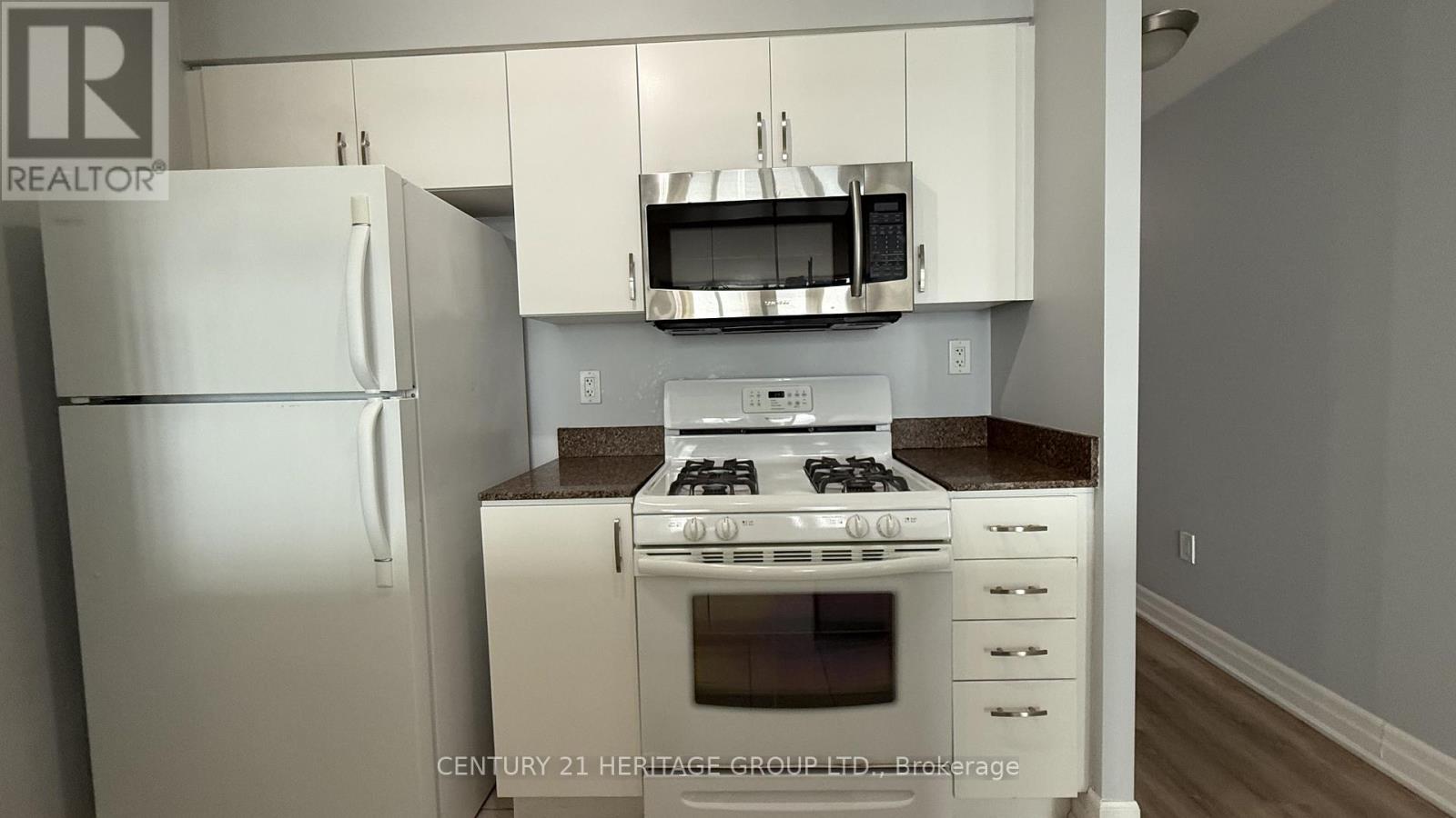 4010 - 35 Mariner Terrace, Toronto, Ontario  M5V 3V9 - Photo 5 - C12693750