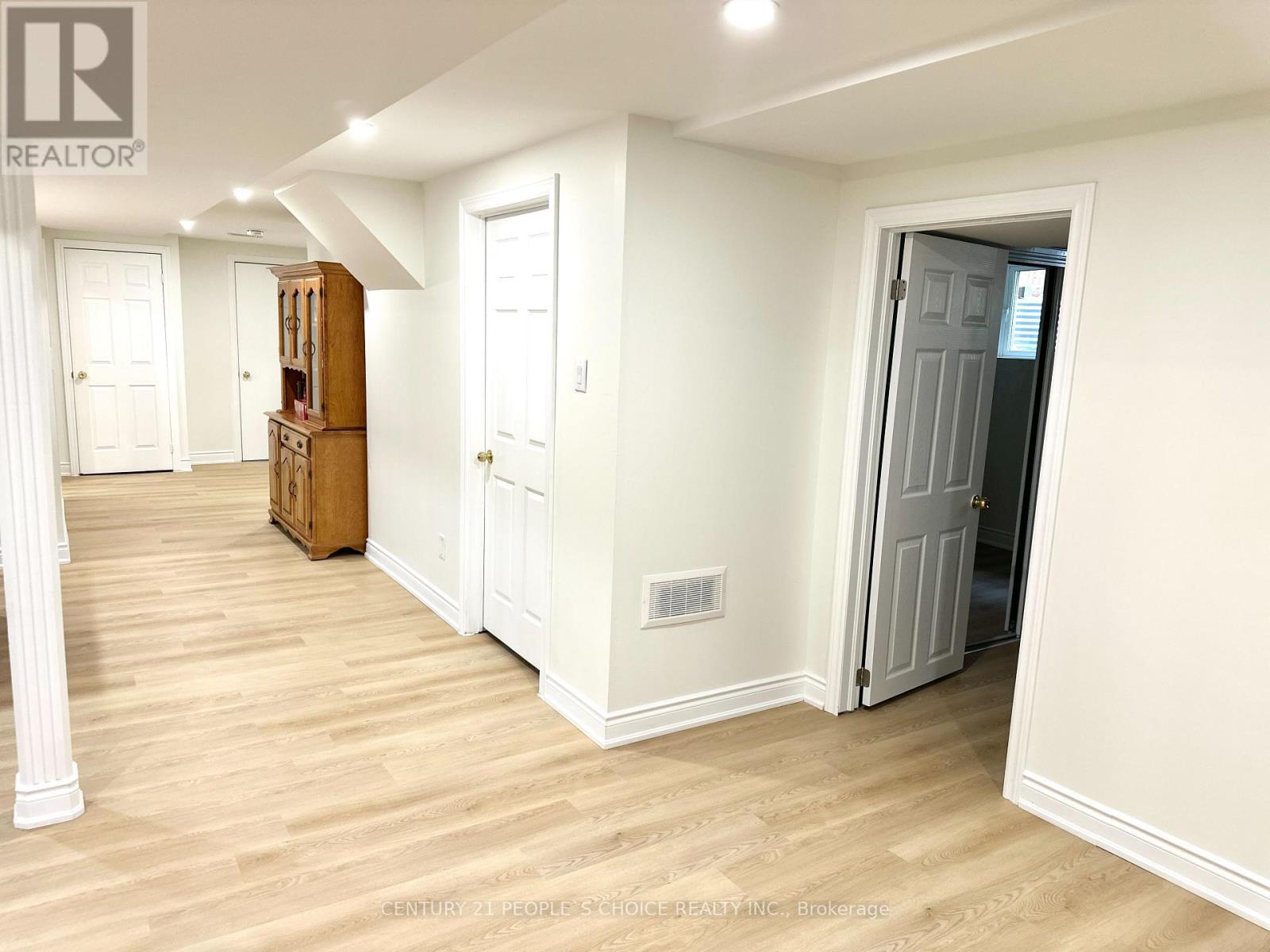 Bsmt - 319 Barber Drive, Halton Hills, Ontario  L7G 5H7 - Photo 21 - W12692700