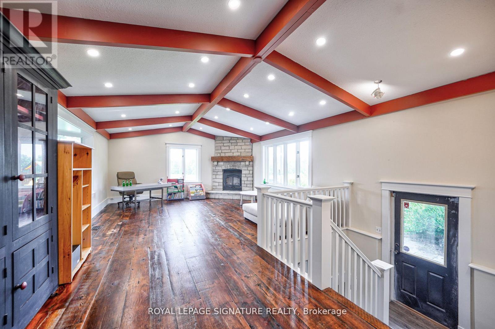 424 8th Concession Road, Hamilton, Ontario  L0P 1B0 - Photo 12 - X12678654