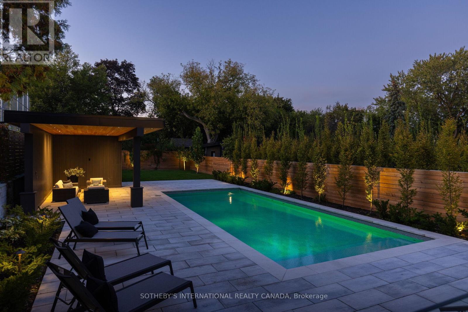 50 Bannon Avenue, Toronto (Kingsway South), Ontario  M8X 1V1 - Photo 20 - W12687346