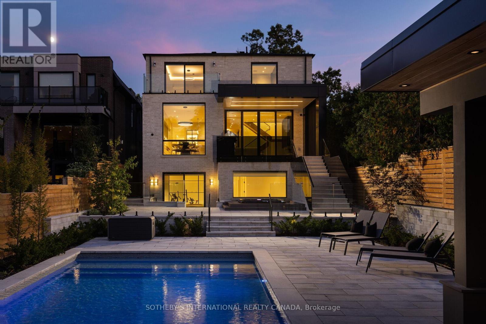 50 Bannon Avenue, Toronto (Kingsway South), Ontario  M8X 1V1 - Photo 22 - W12687346