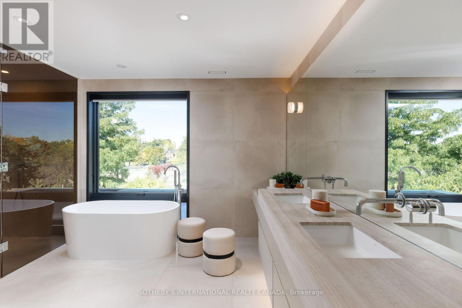 50 Bannon Avenue, Toronto (Kingsway South), Ontario  M8X 1V1 - Photo 32 - W12687346