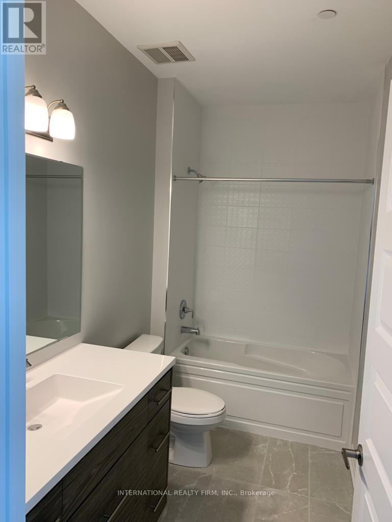 604 - 95 Dundas Street W, Oakville, Ontario  L6M 5N4 - Photo 6 - W12693790