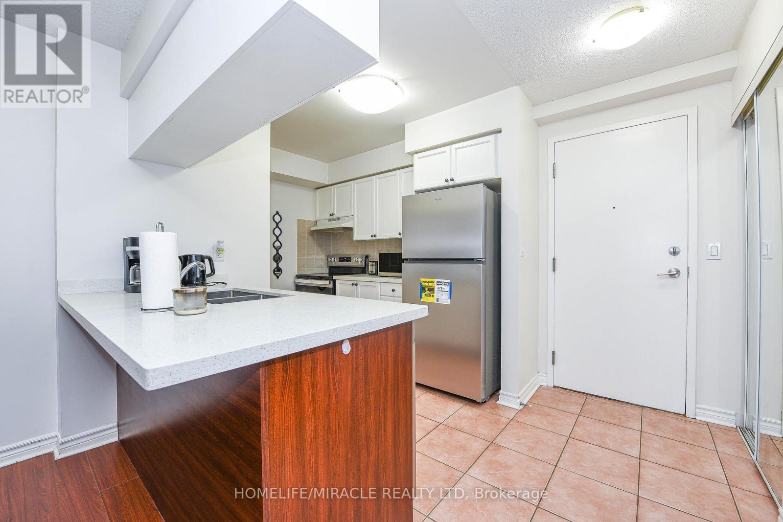 1922 - 3888 Duke Of York Boulevard, Mississauga (City Centre), Ontario  L5B 4P5 - Photo 12 - W12693796