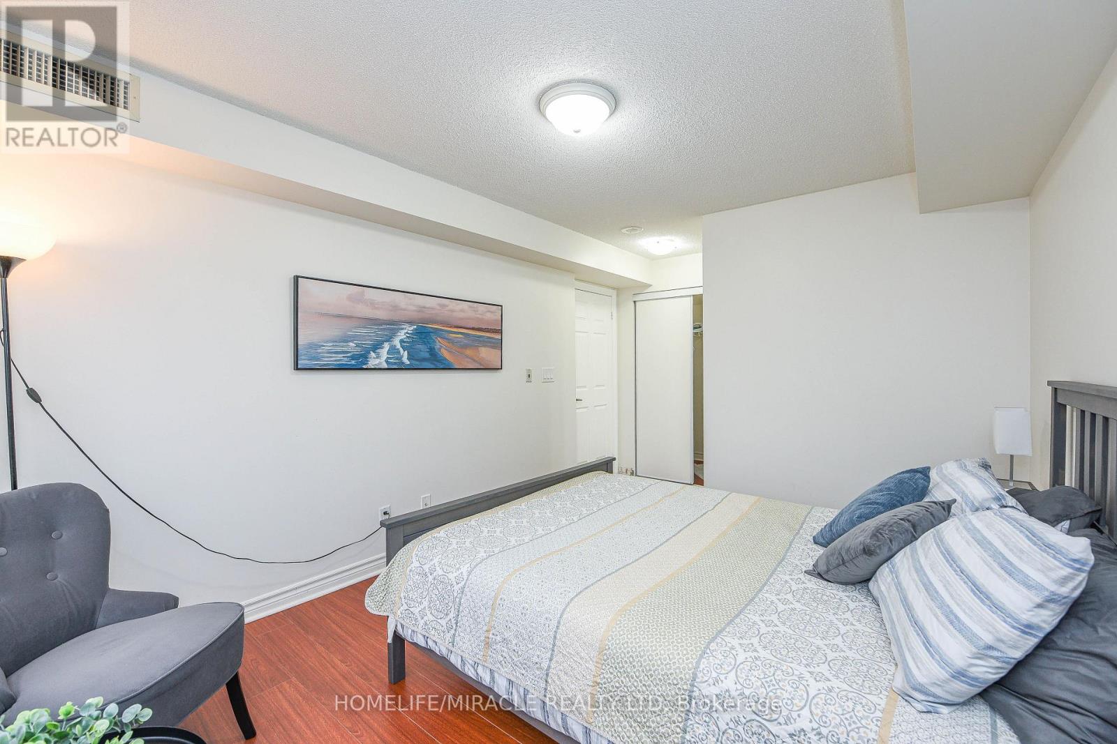 1922 - 3888 Duke Of York Boulevard, Mississauga (City Centre), Ontario  L5B 4P5 - Photo 34 - W12693796