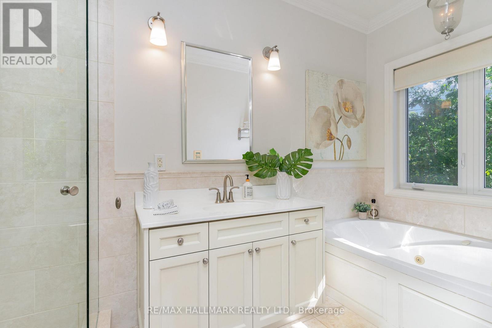 7 Tizzard Avenue, Toronto (Stonegate-Queensway), Ontario  M8Y 3Z4 - Photo 22 - W12693802