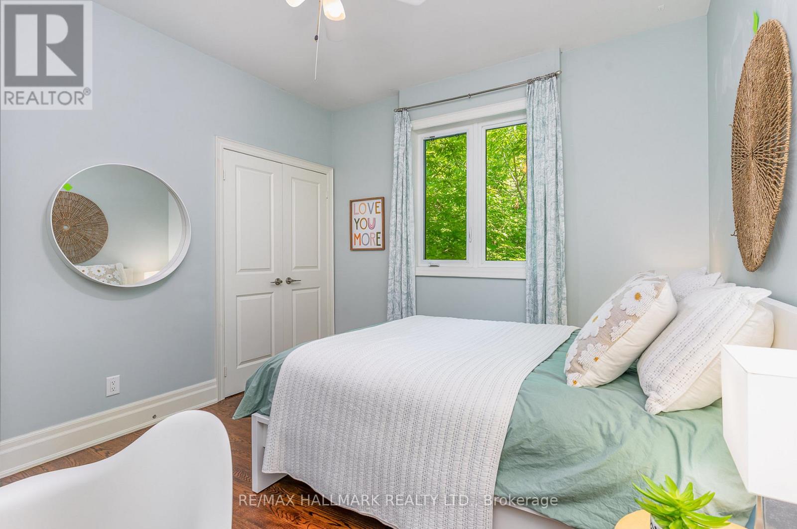 7 Tizzard Avenue, Toronto (Stonegate-Queensway), Ontario  M8Y 3Z4 - Photo 27 - W12693802