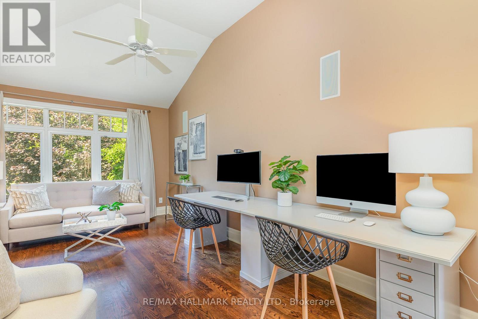 7 Tizzard Avenue, Toronto (Stonegate-Queensway), Ontario  M8Y 3Z4 - Photo 4 - W12693802