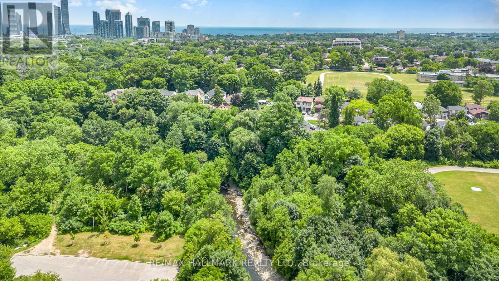 7 Tizzard Avenue, Toronto (Stonegate-Queensway), Ontario  M8Y 3Z4 - Photo 47 - W12693802