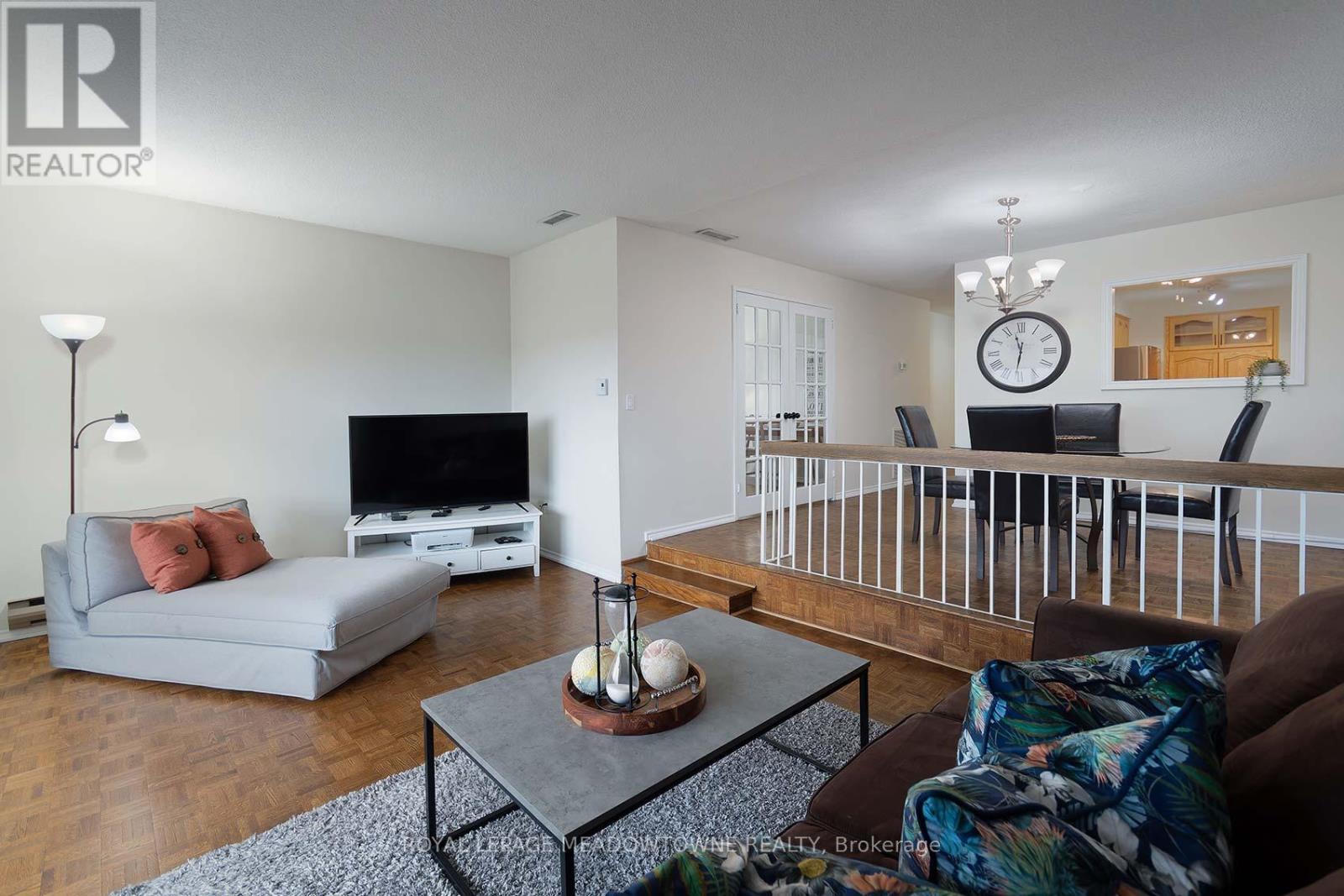 1111 - 965 Inverhouse Drive, Mississauga (Clarkson), Ontario  L5J 4B4 - Photo 10 - W12693806