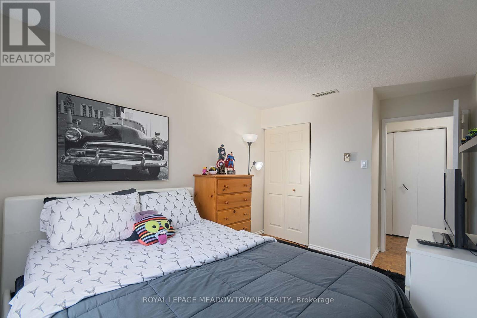 1111 - 965 Inverhouse Drive, Mississauga (Clarkson), Ontario  L5J 4B4 - Photo 18 - W12693806