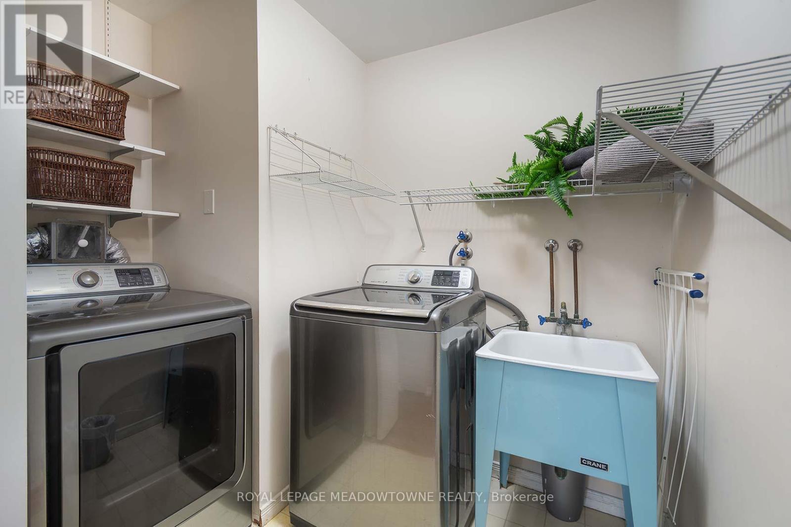 1111 - 965 Inverhouse Drive, Mississauga (Clarkson), Ontario  L5J 4B4 - Photo 21 - W12693806