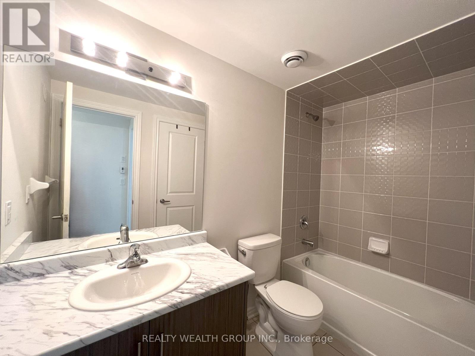 501 - 40 Halliford Place, Brampton, Ontario  L6P 4R1 - Photo 19 - W12693824