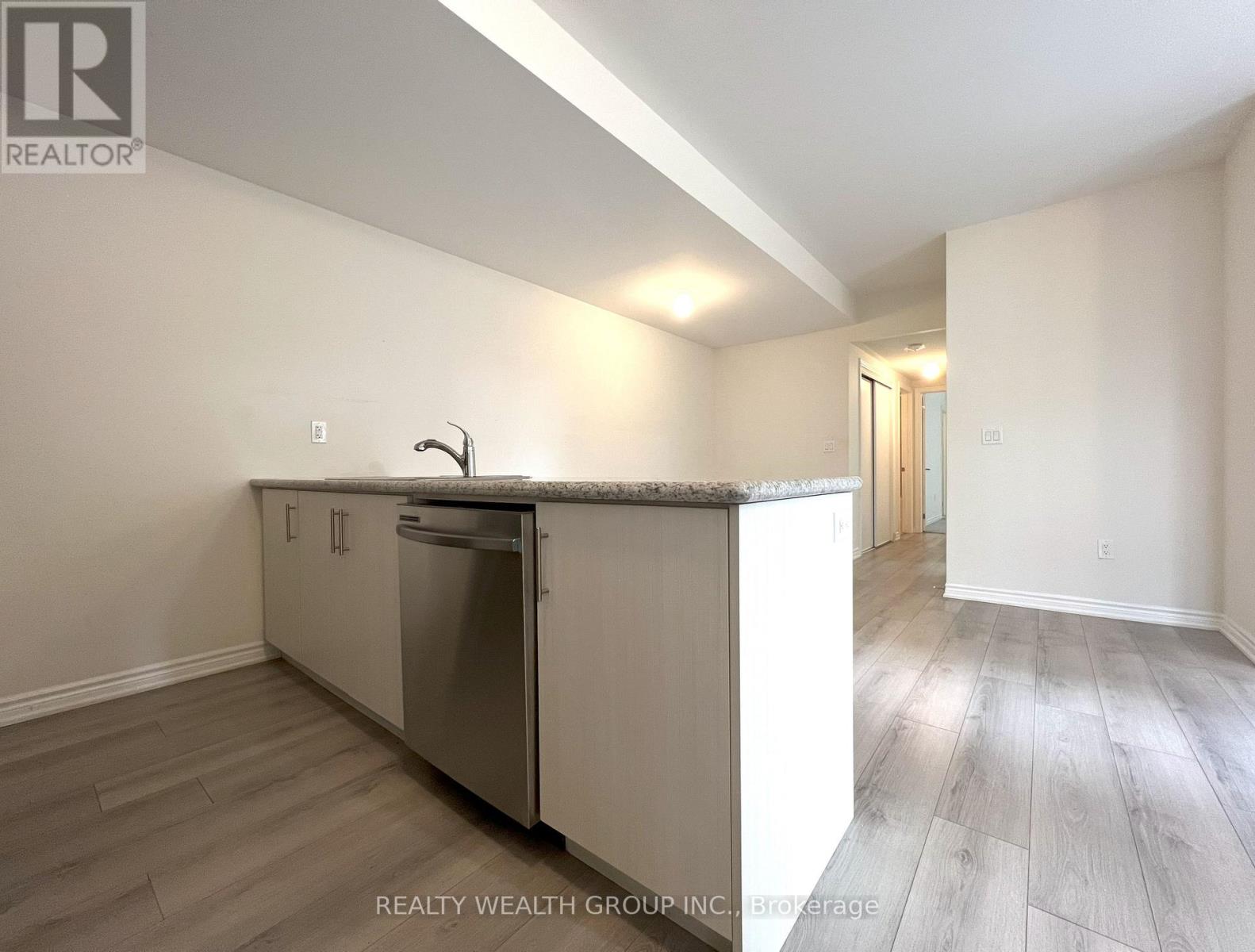 501 - 40 Halliford Place, Brampton, Ontario  L6P 4R1 - Photo 7 - W12693824