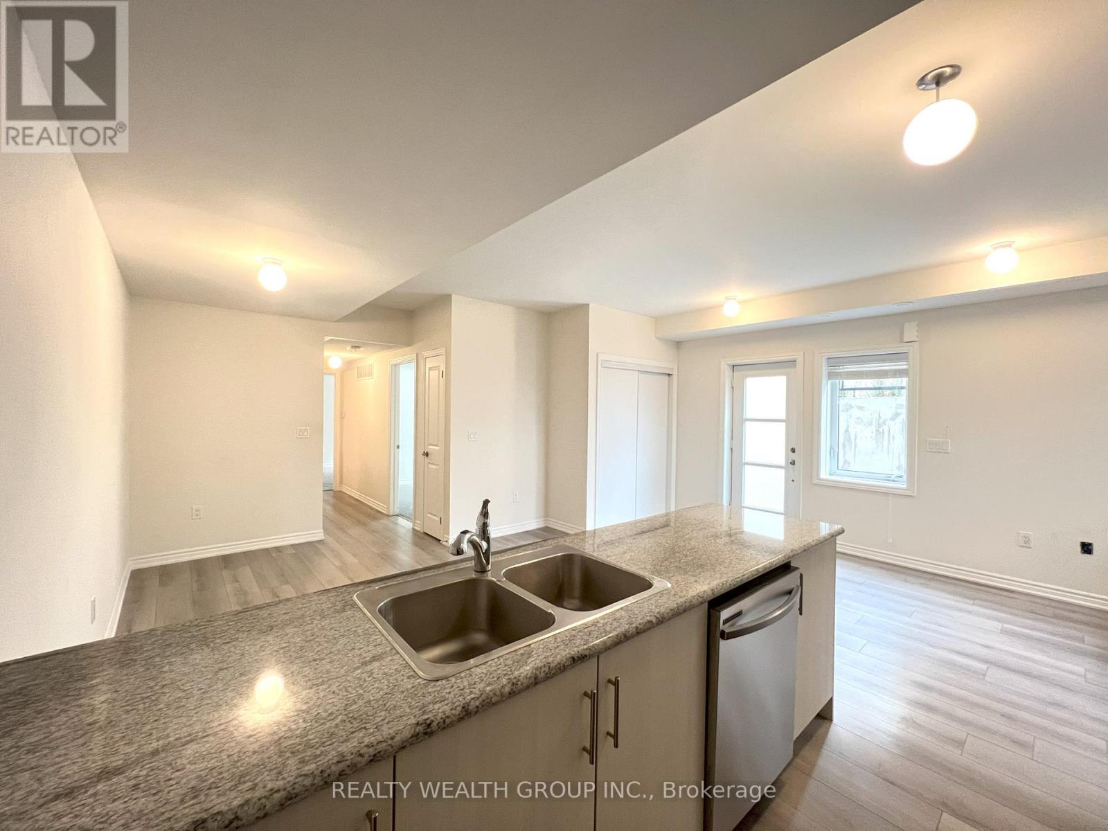 501 - 40 Halliford Place, Brampton, Ontario  L6P 4R1 - Photo 9 - W12693824