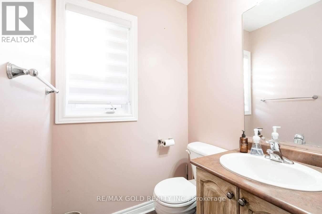 42 Dolly Varden, Brampton (Sandringham-Wellington), Ontario  L6R 3L3 - Photo 14 - W12693844