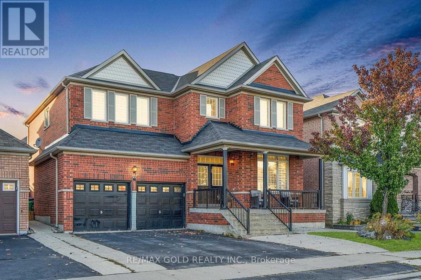 42 Dolly Varden, Brampton (Sandringham-Wellington), Ontario  L6R 3L3 - Photo 2 - W12693844