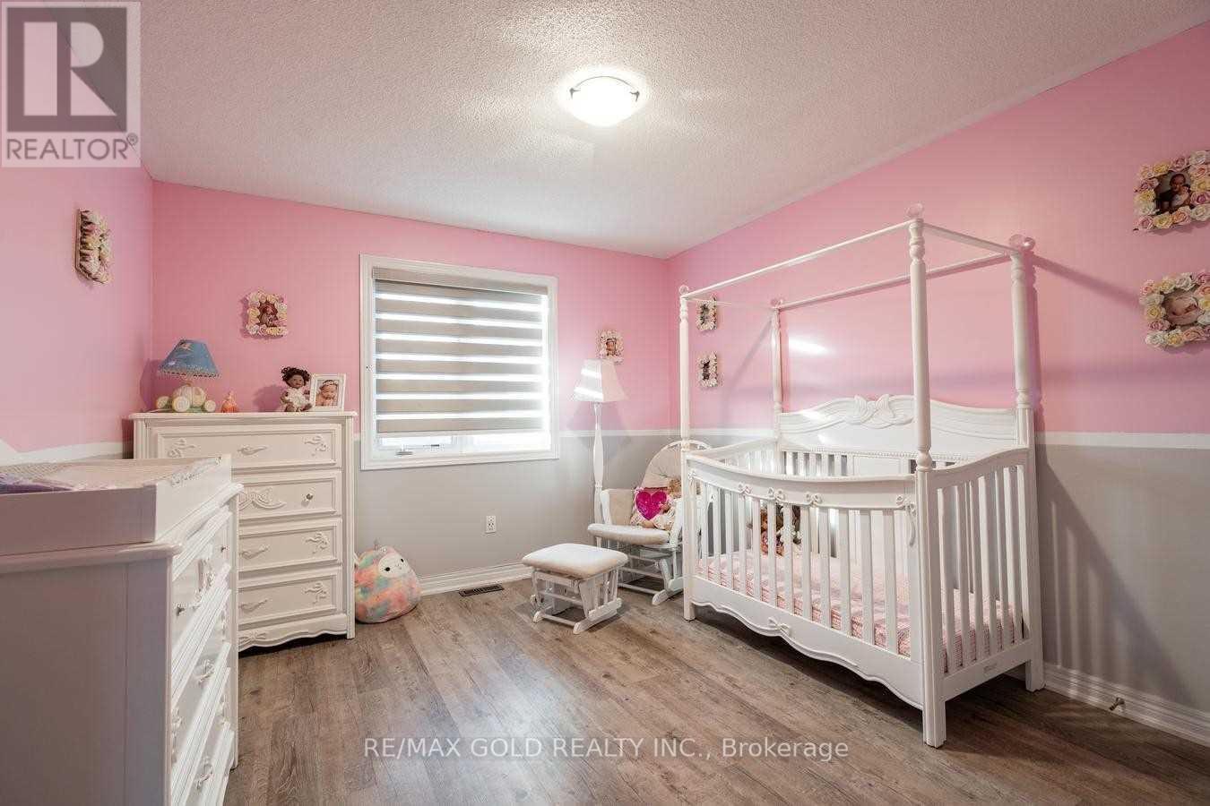 42 Dolly Varden, Brampton (Sandringham-Wellington), Ontario  L6R 3L3 - Photo 22 - W12693844