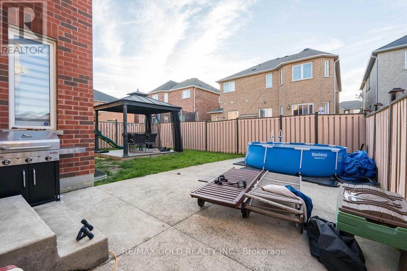 42 Dolly Varden, Brampton (Sandringham-Wellington), Ontario  L6R 3L3 - Photo 34 - W12693844