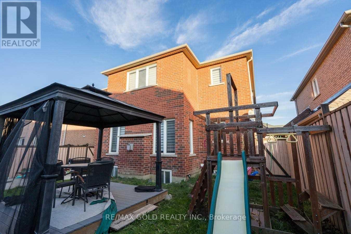 42 Dolly Varden, Brampton (Sandringham-Wellington), Ontario  L6R 3L3 - Photo 36 - W12693844