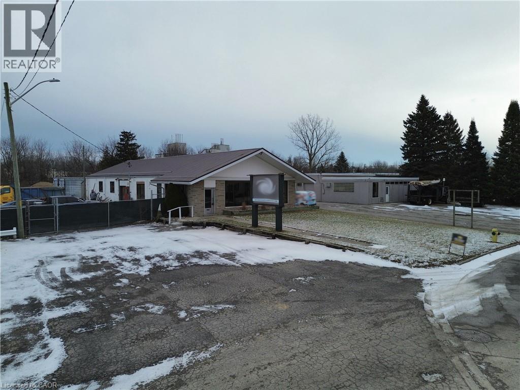 607 Bank Street, Simcoe, Ontario  N3Y 3N3 - Photo 2 - 40798221