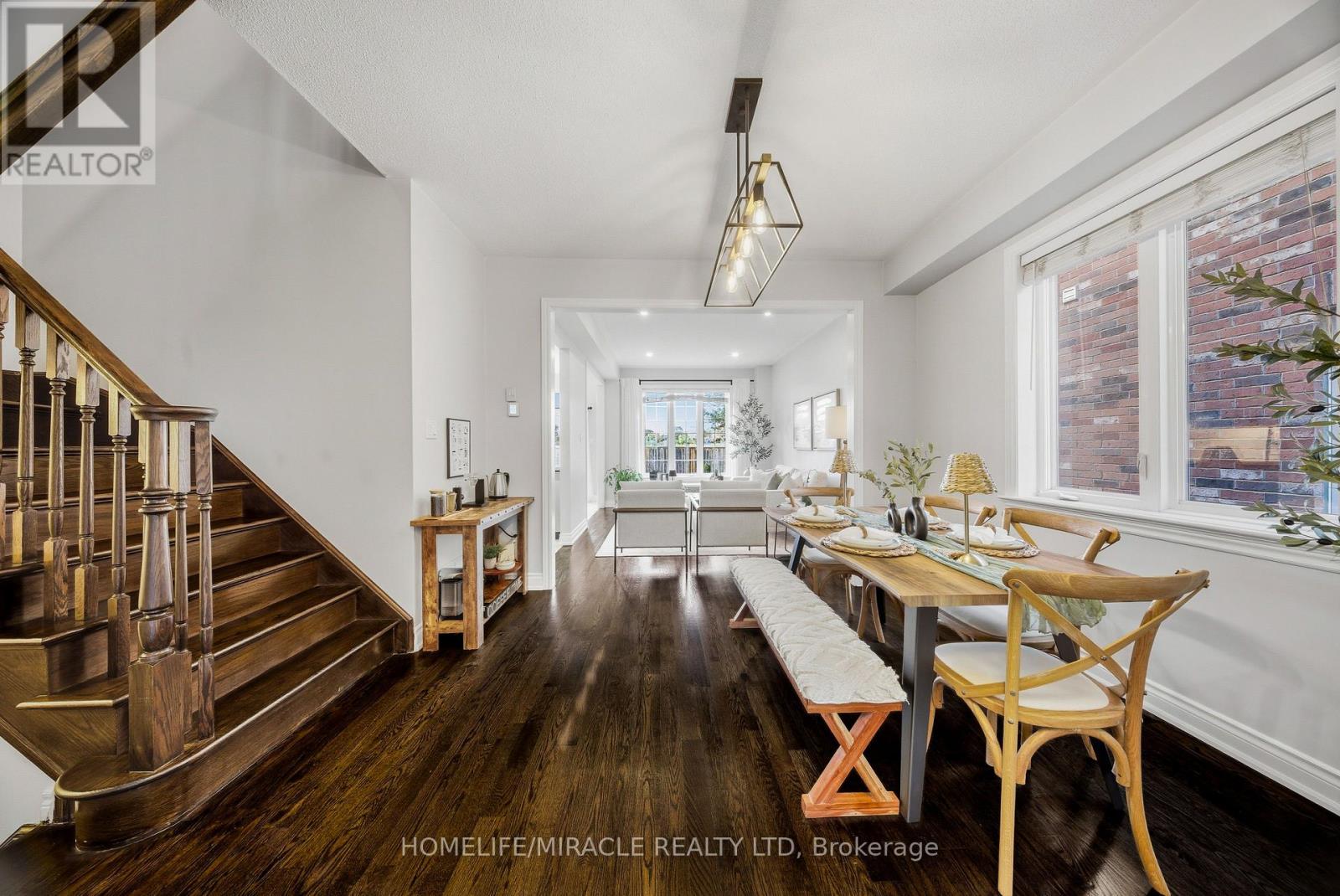 8 Summerberry Way, Hamilton, Ontario  L9B 0G2 - Photo 7 - X12693842