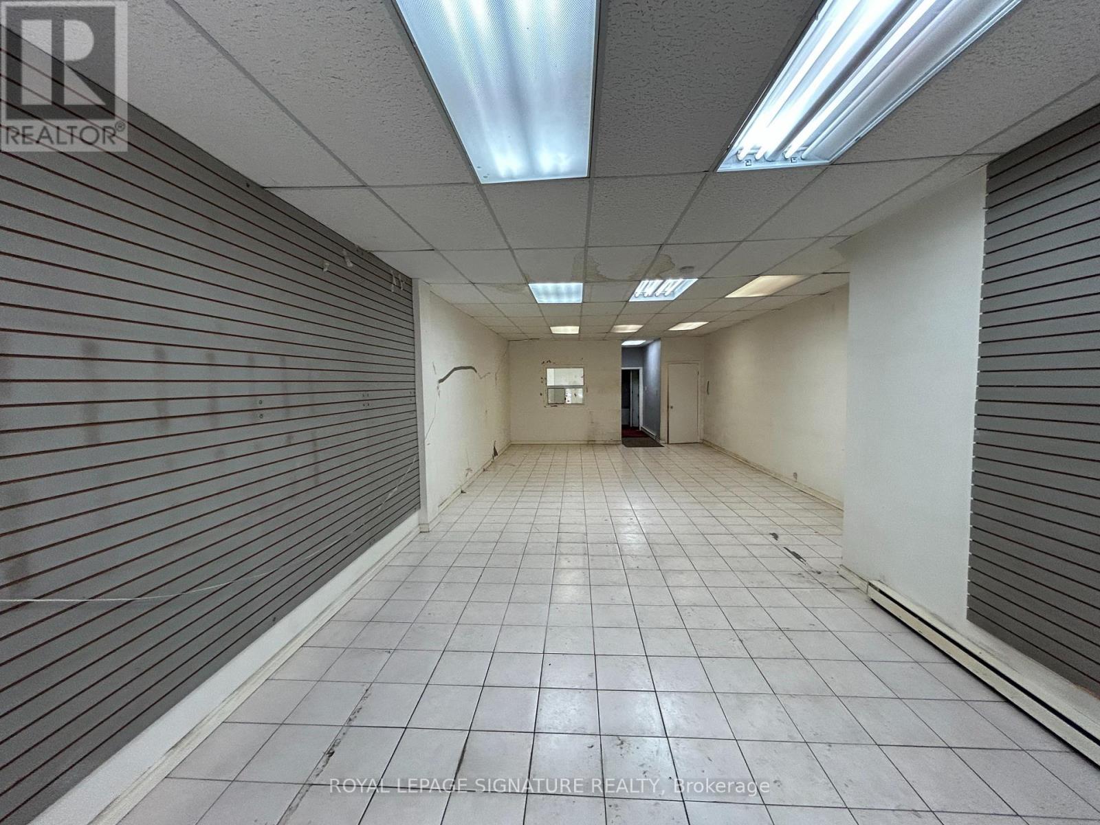 608 Gerrard Street, Toronto, Ontario  M4M 1Y3 - Photo 3 - E12558748