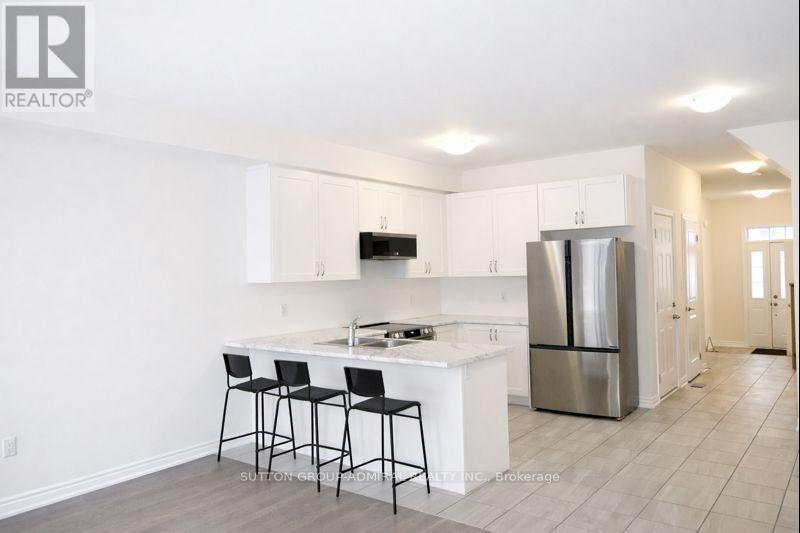 2135 Speare Court, Innisfil, Ontario  L9S 0M9 - Photo 6 - N12693702