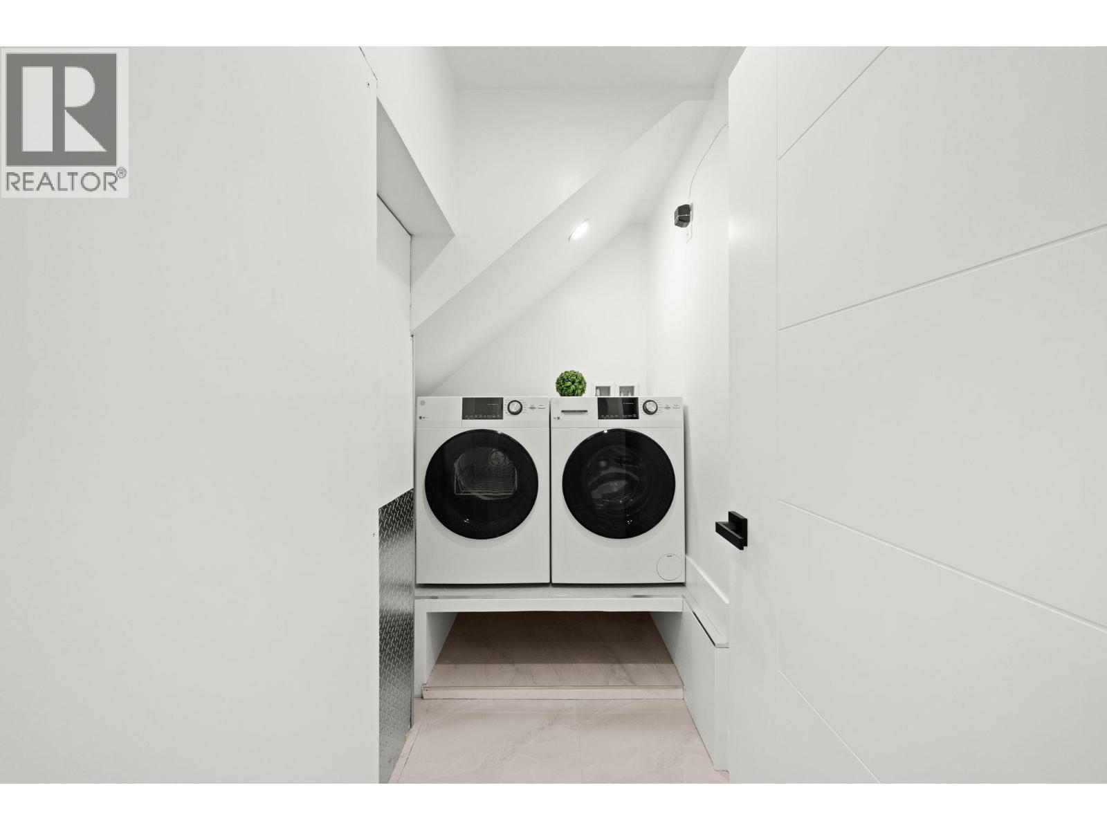 1115 E 33rd Avenue, Vancouver, British Columbia  V5V 3B1 - Photo 24 - R3079350