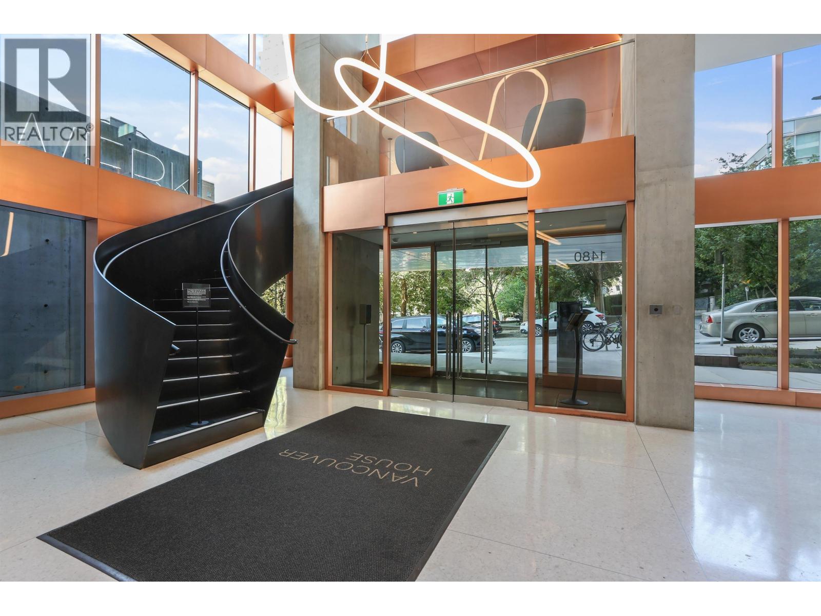 1205 1480 Howe Street, Vancouver, British Columbia  V6Z 0G5 - Photo 2 - R3078962