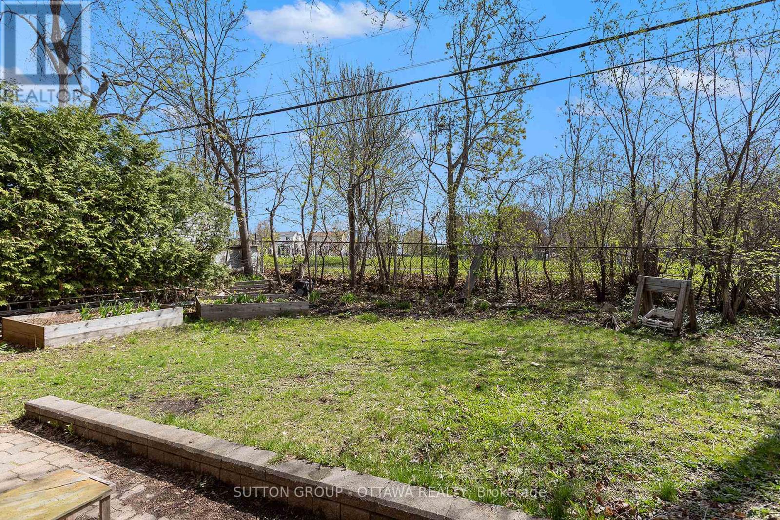 2 - 143 Granville Street, Ottawa, Ontario  K1L 6Y3 - Photo 13 - X12693868