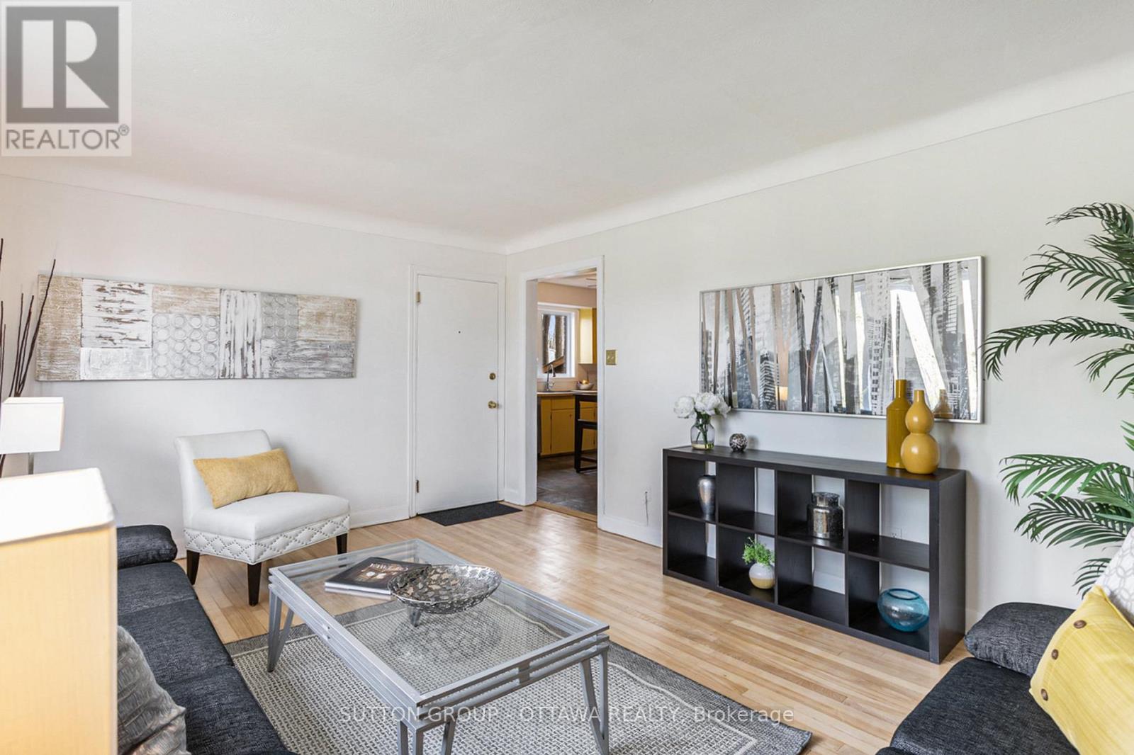 2 - 143 Granville Street, Ottawa, Ontario  K1L 6Y3 - Photo 6 - X12693868