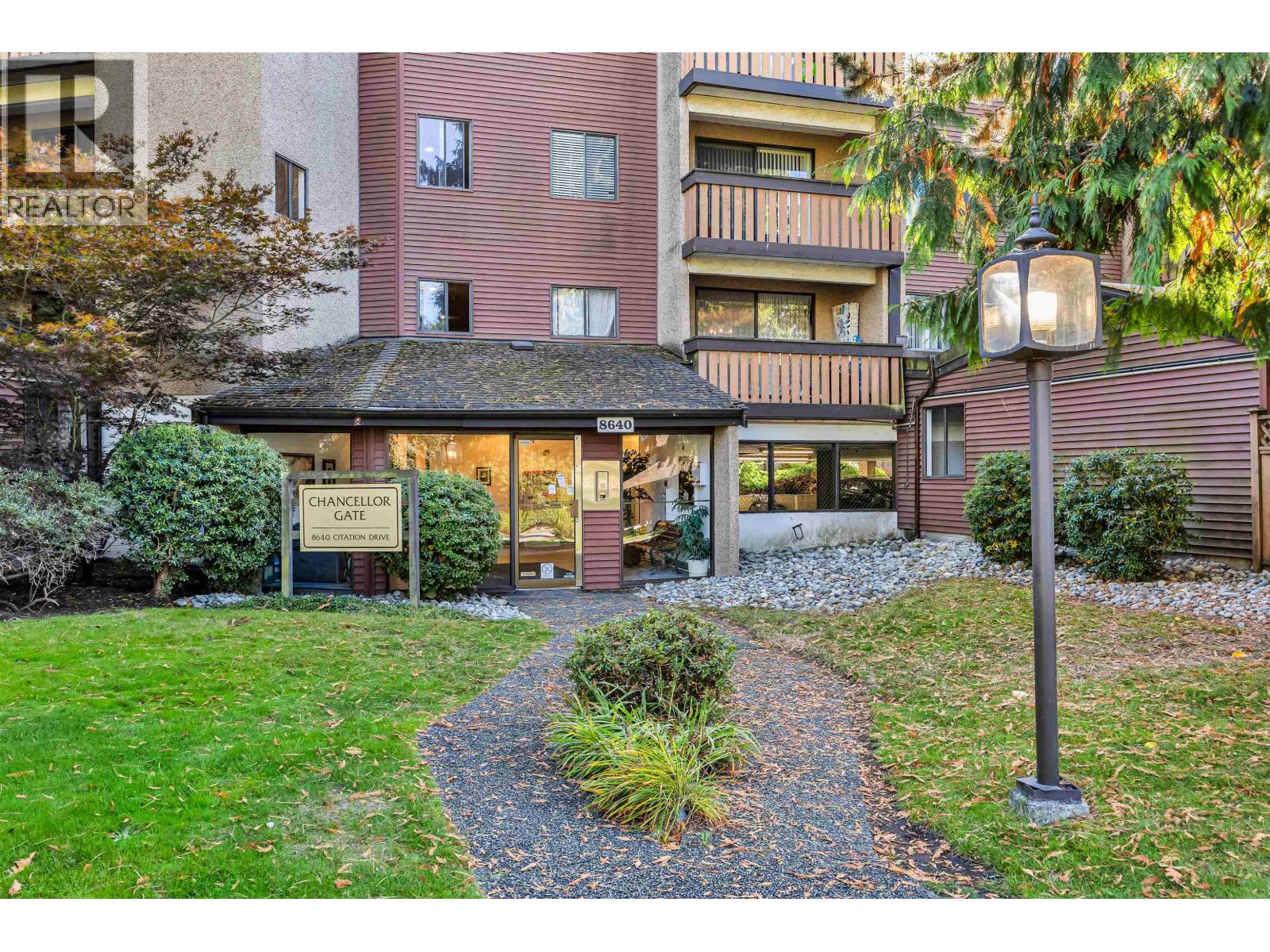 211 8640 Citation Drive, Richmond, British Columbia  V6Y 3A3 - Photo 1 - R3079352