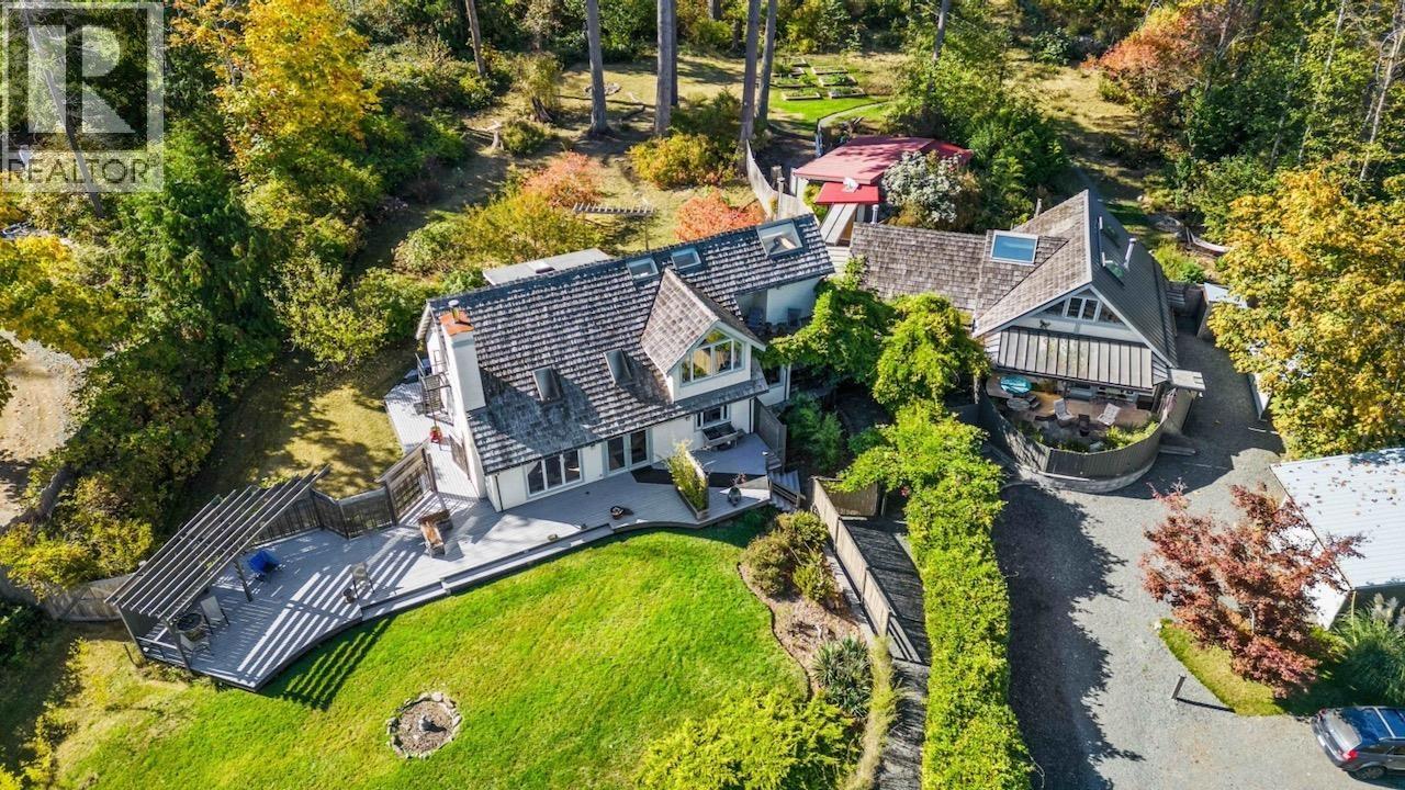 1901 EAST ROAD, Other Islands, British Columbia