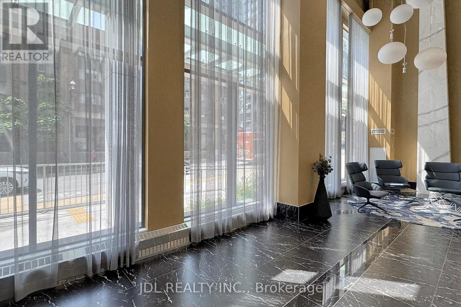 2827 - 135 Lower Sherbourne Street, Toronto (Waterfront Communities), Ontario  M5A 1Y4 - Photo 3 - C12693872