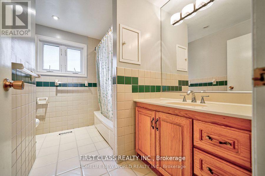 24 Markhaven Road, Markham, Ontario  L3R 1T9 - Photo 7 - N12693852