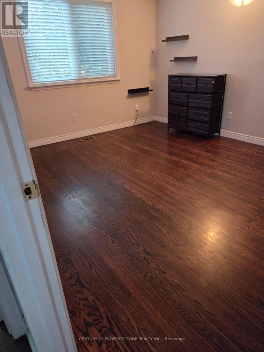 49 Athlone Avenue, Brampton, Ontario  L6T 2N5 - Photo 10 - W12664352