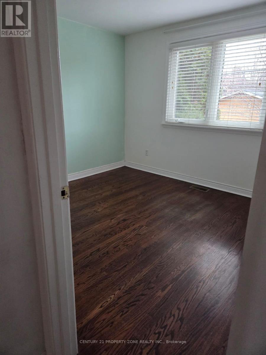 49 Athlone Avenue, Brampton, Ontario  L6T 2N5 - Photo 12 - W12664352