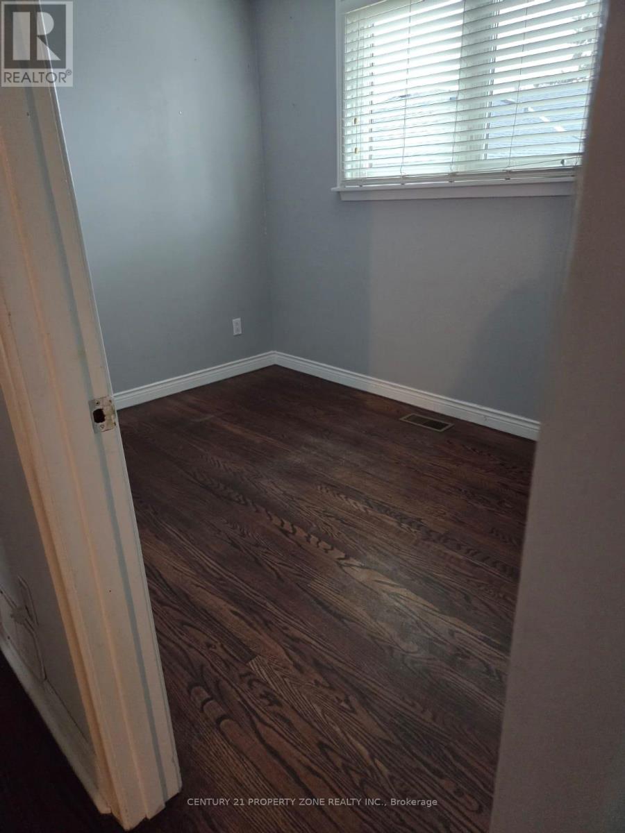 49 Athlone Avenue, Brampton, Ontario  L6T 2N5 - Photo 11 - W12664352