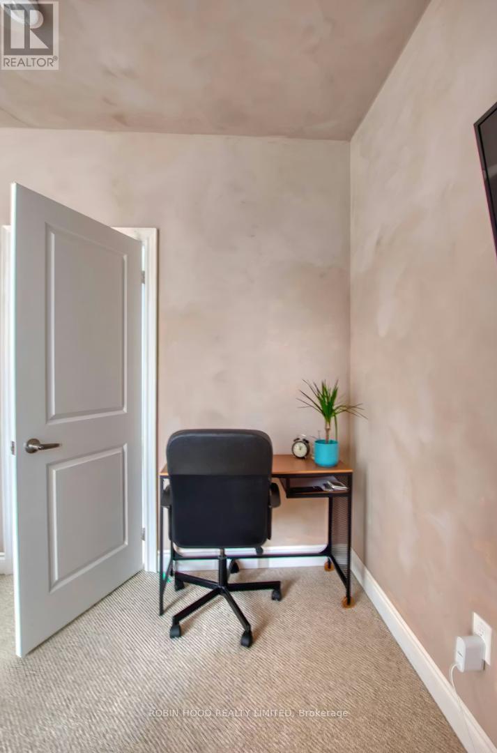 Unit 65 - 40 Lunar Crescent, Mississauga, Ontario  L5M 2R5 - Photo 7 - W12693866