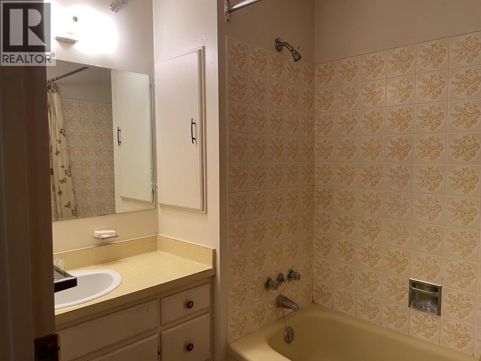 542 Radcliffe Drive, Prince George, British Columbia  V2M 3N6 - Photo 21 - R3079214