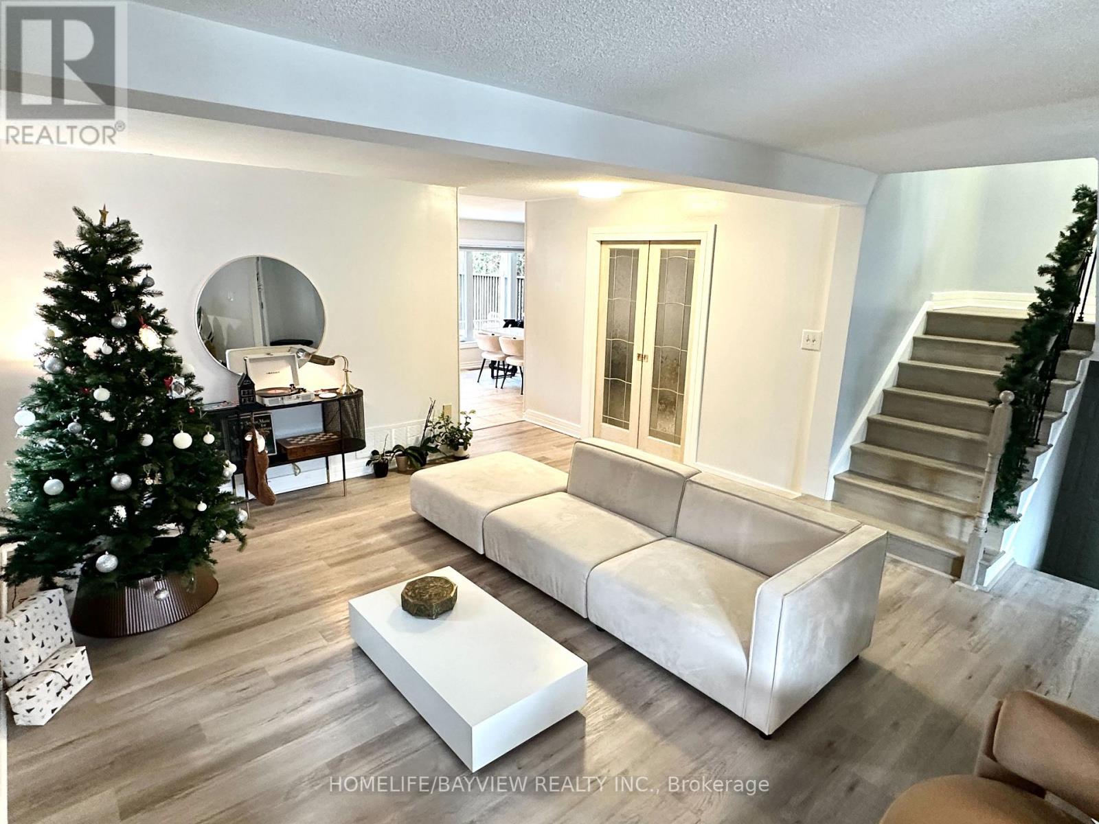 12 Roughley Street, Bradford West Gwillimbury (Bradford), Ontario  L3Z 3B2 - Photo 2 - N12693746