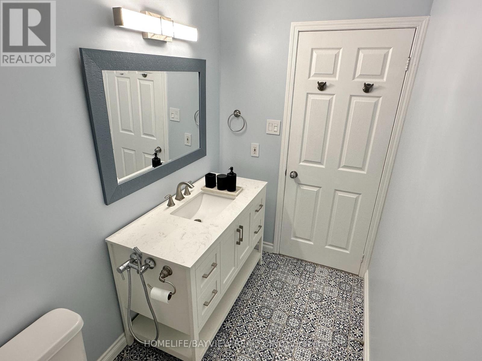 12 Roughley Street, Bradford West Gwillimbury (Bradford), Ontario  L3Z 3B2 - Photo 18 - N12693746