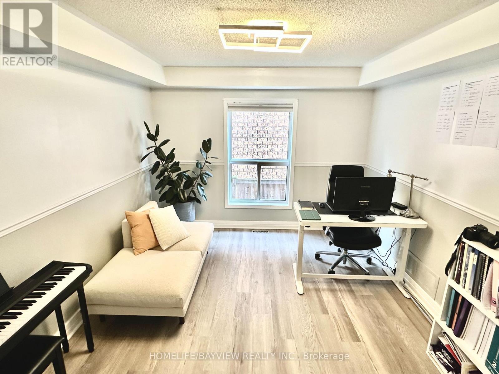 12 Roughley Street, Bradford West Gwillimbury (Bradford), Ontario  L3Z 3B2 - Photo 5 - N12693746