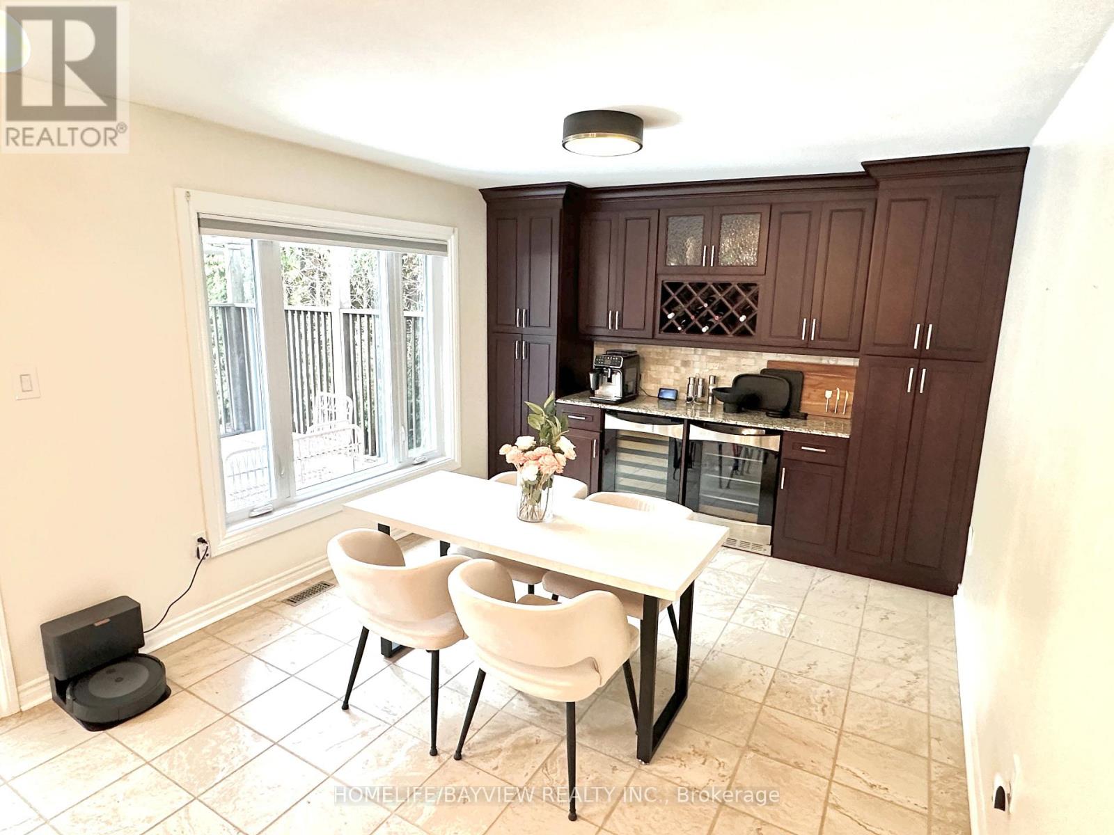 12 Roughley Street, Bradford West Gwillimbury (Bradford), Ontario  L3Z 3B2 - Photo 11 - N12693746