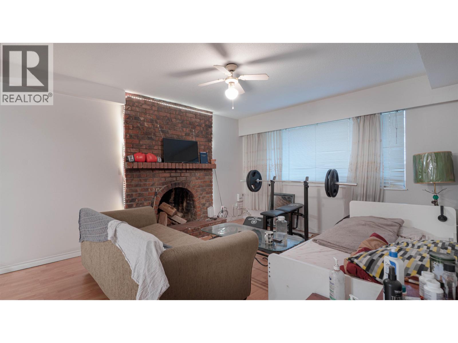 2628 E 8th Avenue, Vancouver, British Columbia  V5M 1W5 - Photo 4 - R3077300